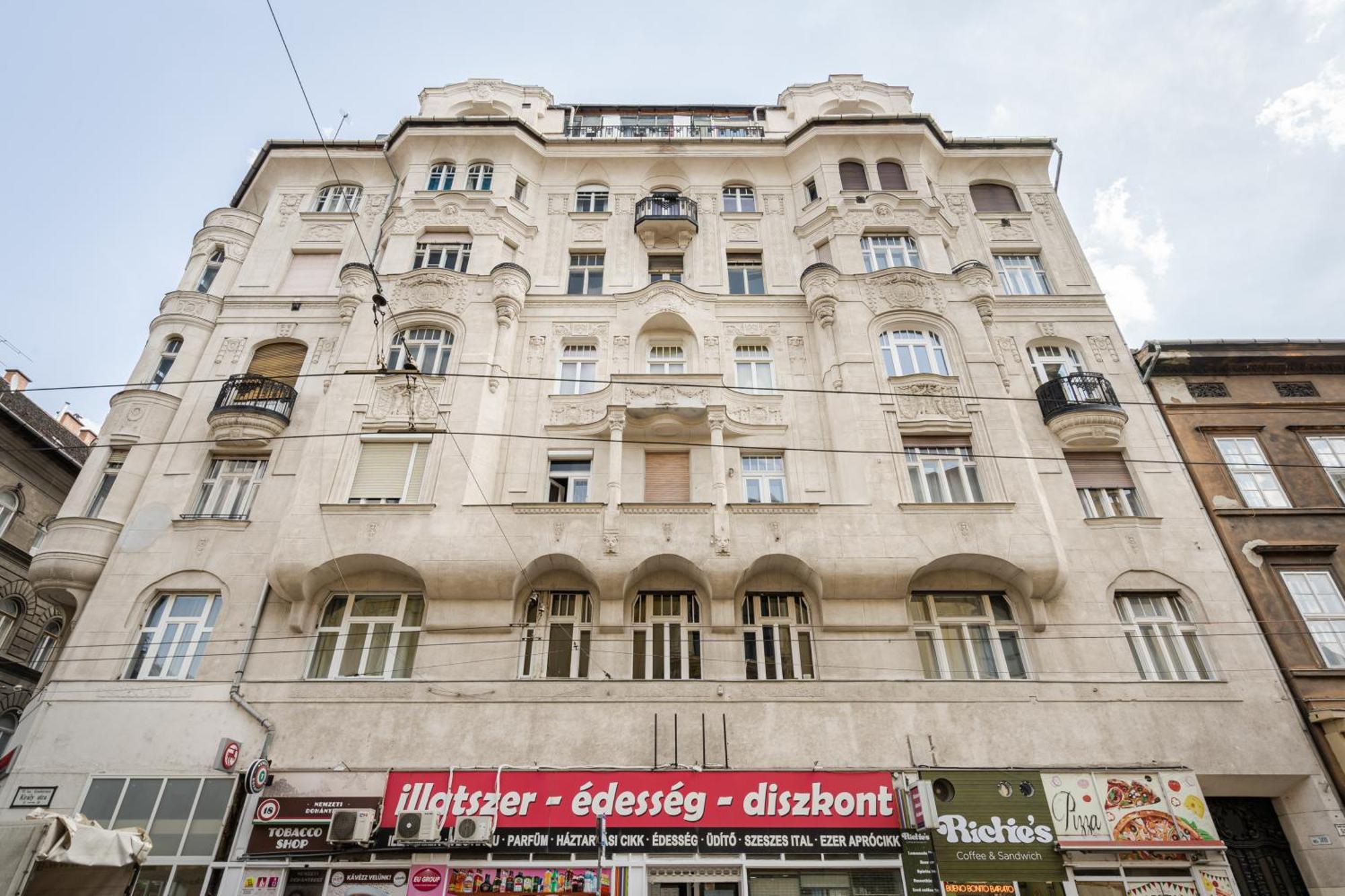 K51 - Kiraly Boutique Residence - Best Location By Bqa بودابست المظهر الخارجي الصورة