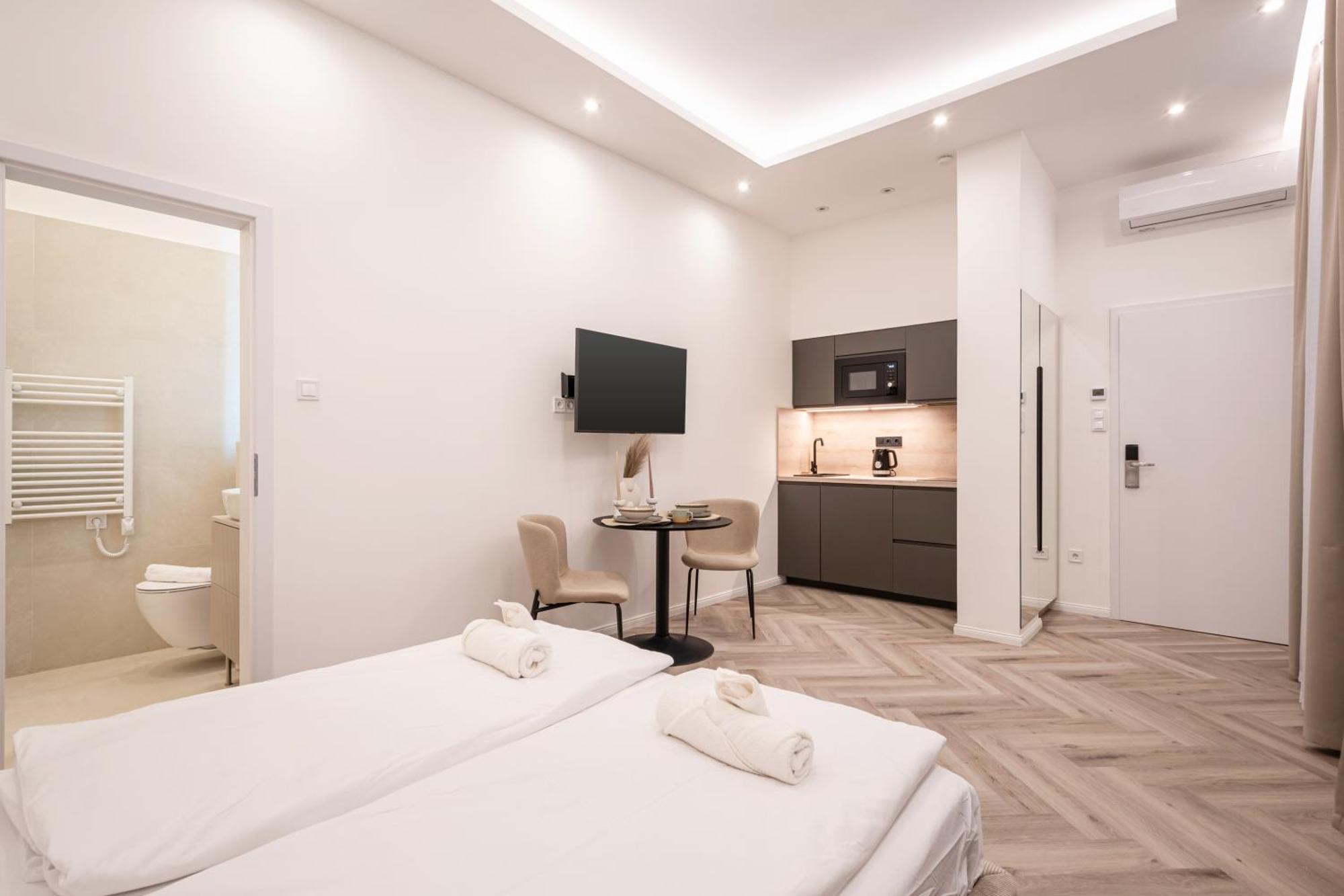 K51 - Kiraly Boutique Residence - Best Location By Bqa بودابست المظهر الخارجي الصورة
