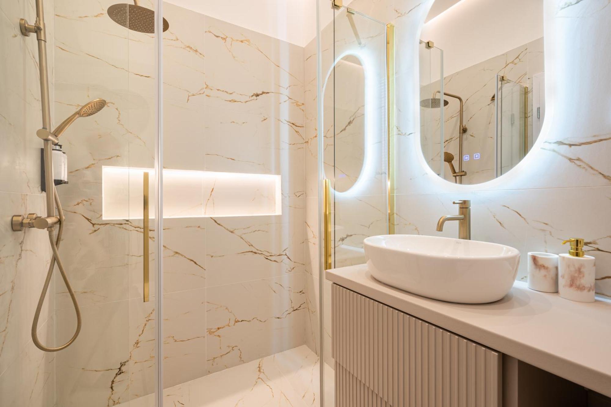 K51 - Kiraly Boutique Residence - Best Location By Bqa بودابست المظهر الخارجي الصورة