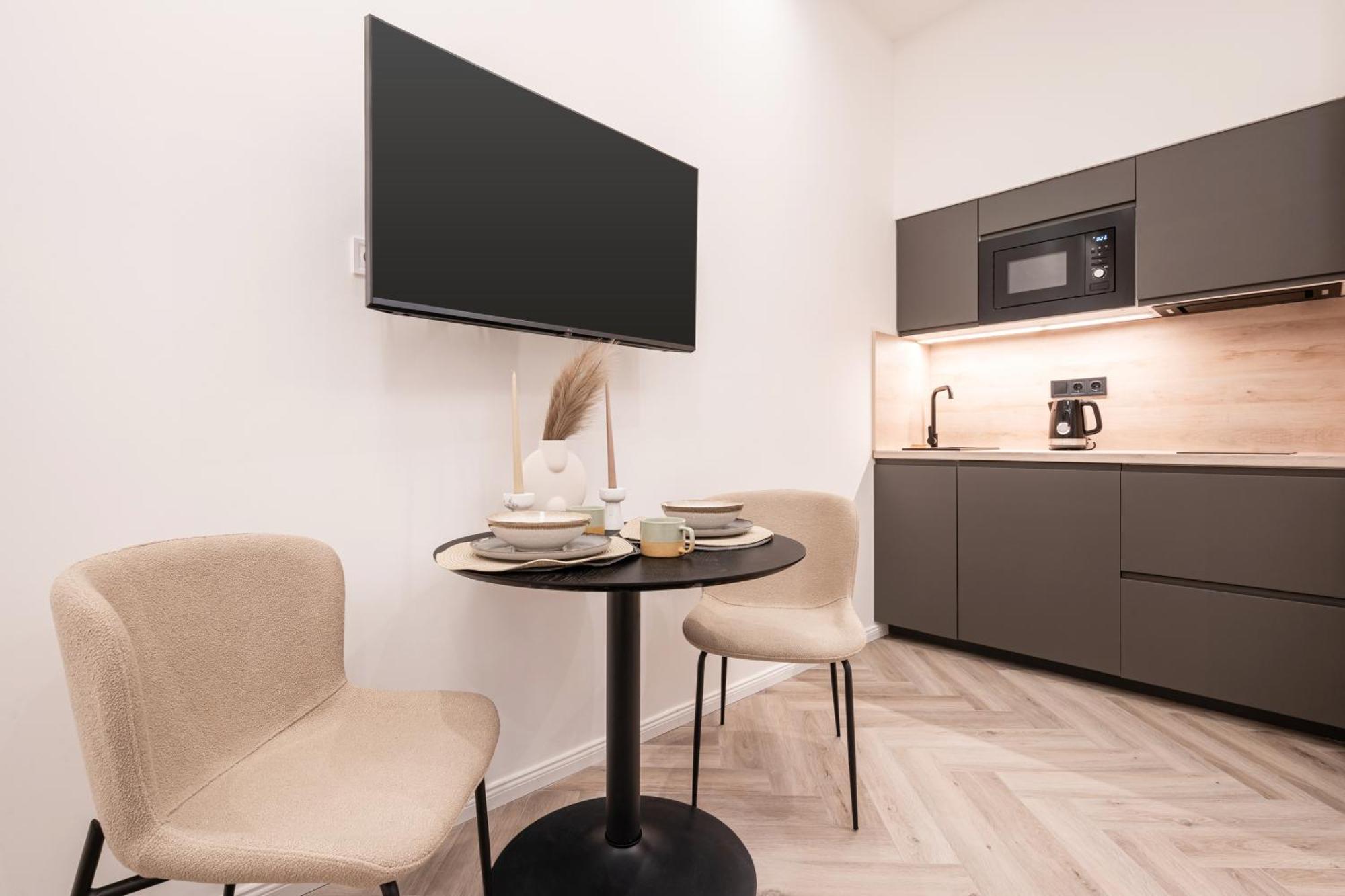 K51 - Kiraly Boutique Residence - Best Location By Bqa بودابست المظهر الخارجي الصورة